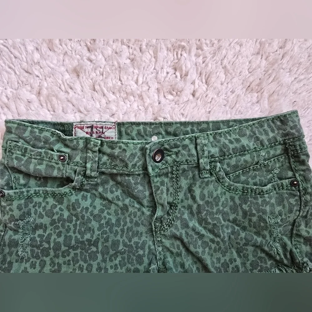 1st Kiss Green Leopard Print Junior's Shorts